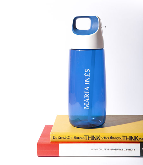 Botella personalizada con logotipo — ejemplo de artículo promocional