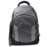 Toma visual de backpacks promocionales ejecutivas en color gris y negro con asa acolchada, bolsas laterales de red y compartimentos frontales para personalización de marcas.