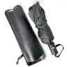 Paraguas plegable negro de bolsillo junto a su estuche protector de simipiel, indispensable dentro de los utensilios para acampar y viajes